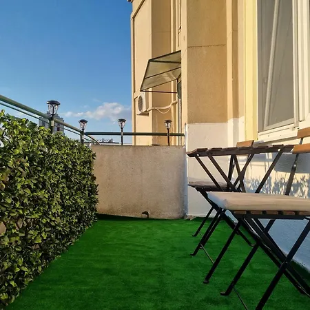 Golden Studio- Panoramic View With Terrace-2
